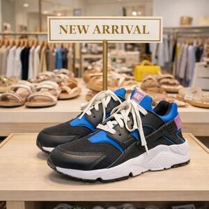 Nike Huarache Run Sneakers